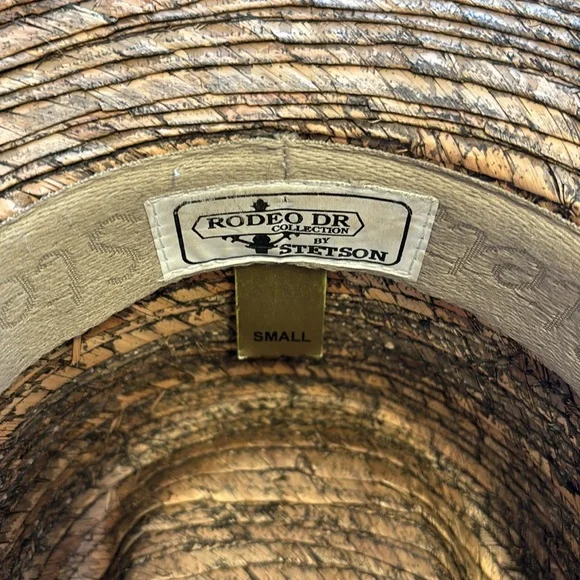 A Stetson cowboy hat missing‎ the band. - Picture 2 of 2